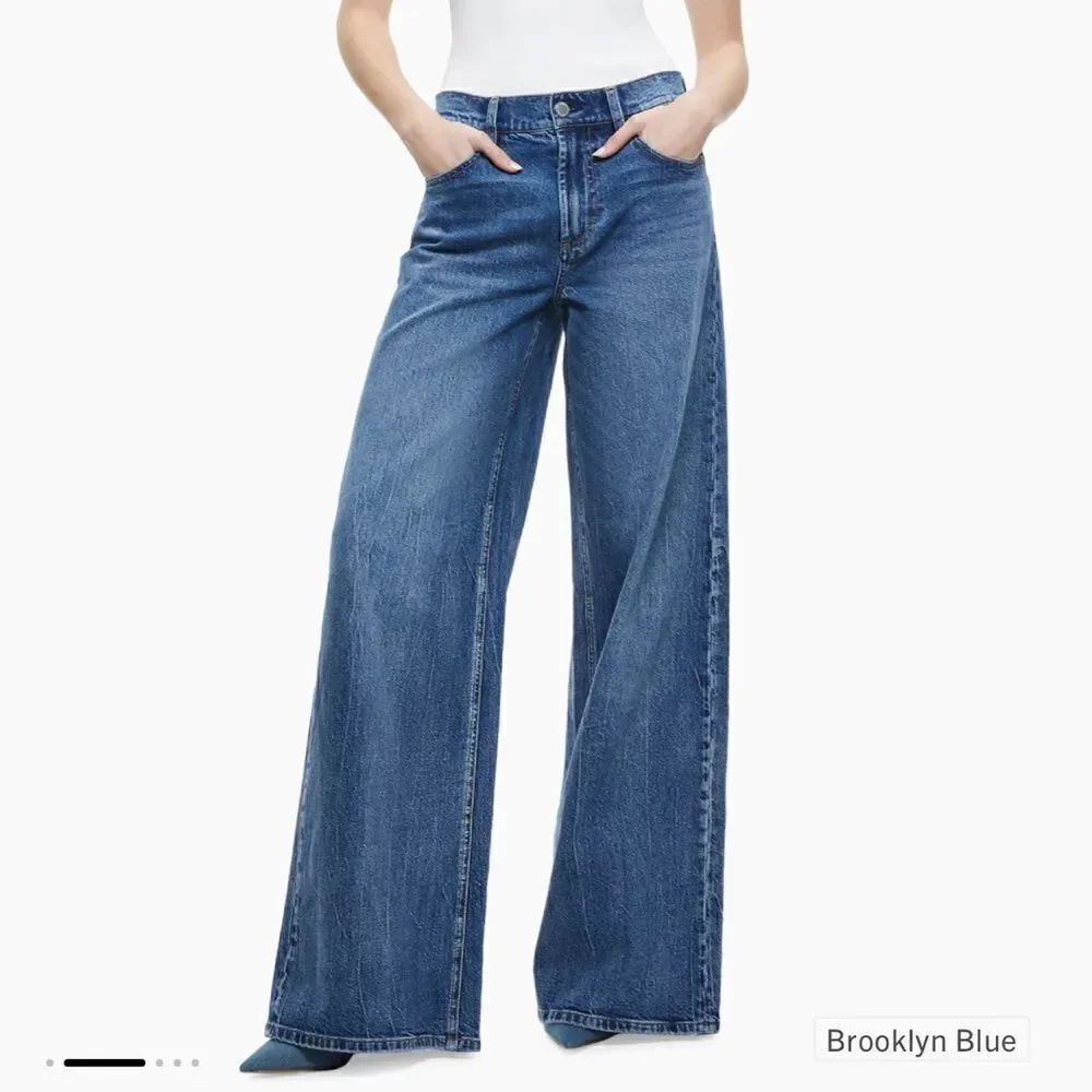 Alice + Olivia Trish Mid Rise Baggy Jeans Brooklyn Blue